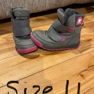 Sorel Kids' Gray and Pink Snow Boots